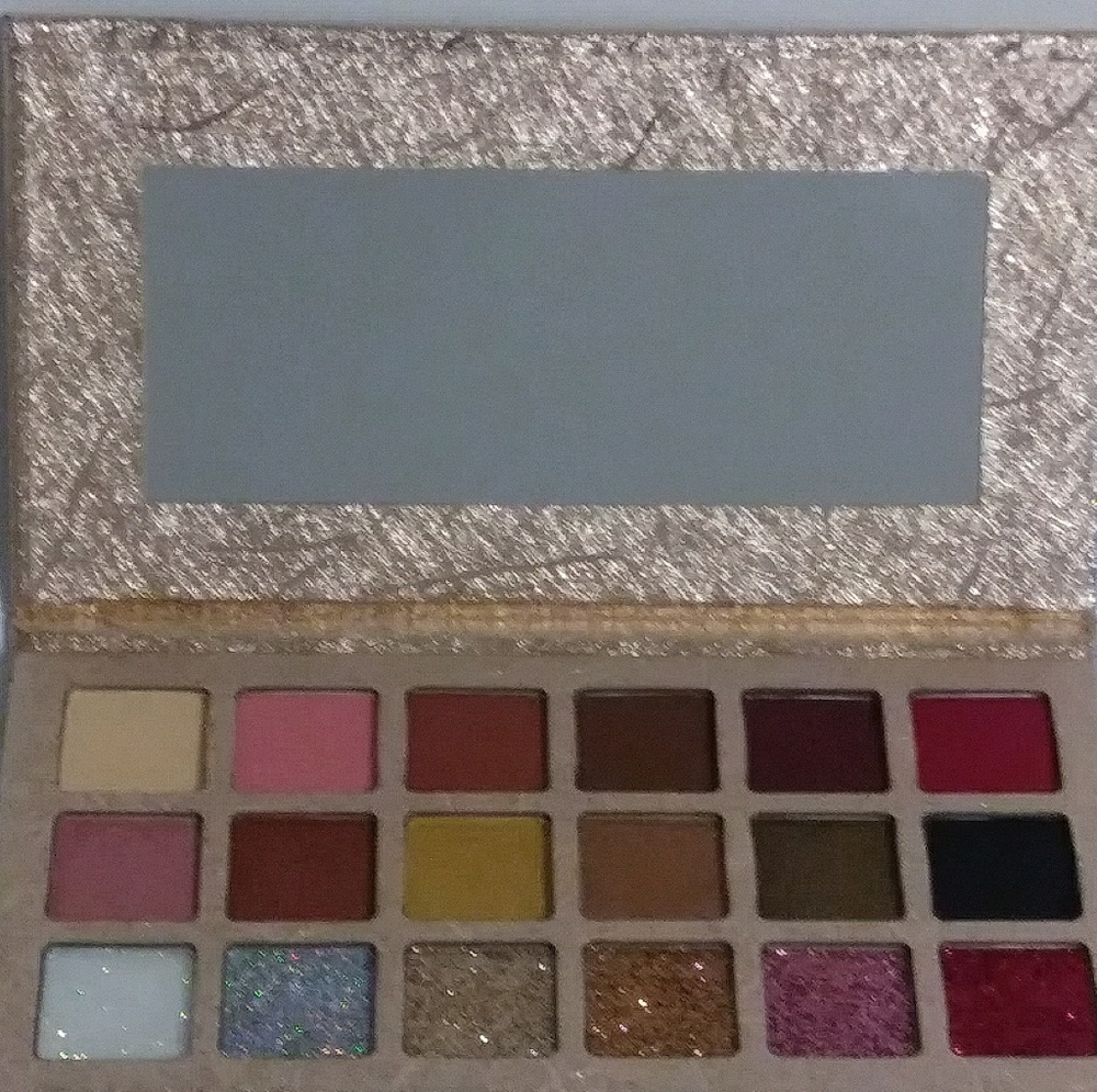 Glitter Eyeshadow palette